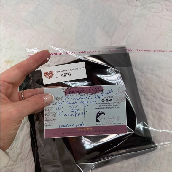 Wrapper Women’s small Black Faux Leather Zip-Up vest Top and 3/4 Skirt Set - Picture 15 of 15